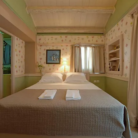 Puppet Pensionat Corfu (city)